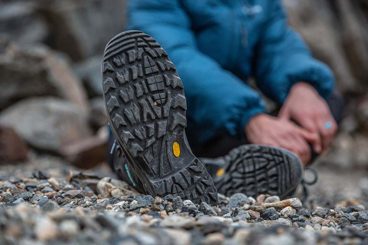 Lowa Renegade GTX Mid (Women's) Review | Switchback Travel